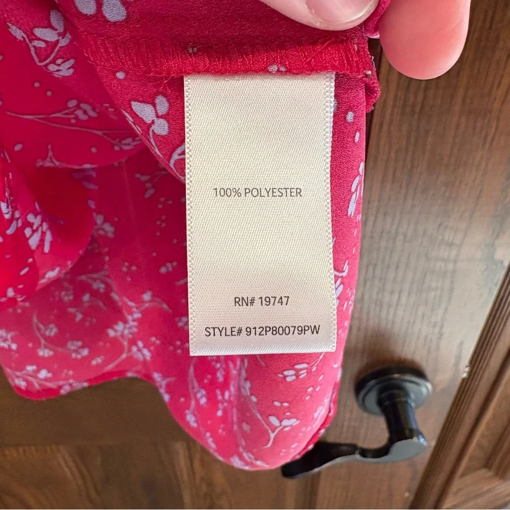 The Pioneer Woman Micro Ruffle Tiered Tunic S P2P 18-19” red w/blue floral boho - Picture 9 of 13